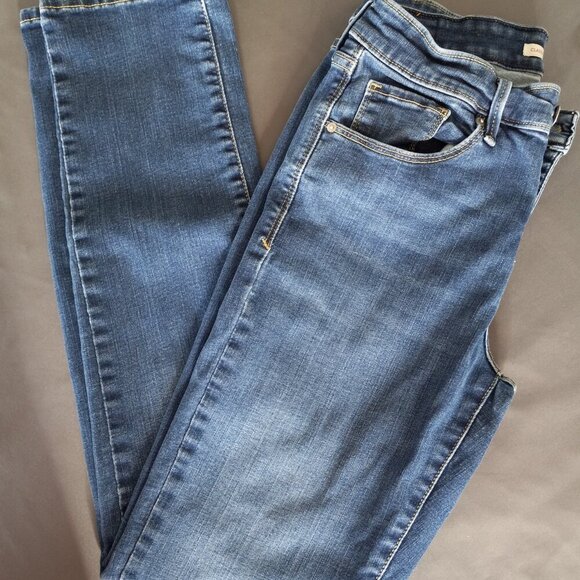 LEVI'S Women's 515 Skinny Mid-Rise Dark Wash Jeans sz 8 - Picture 4 of 7